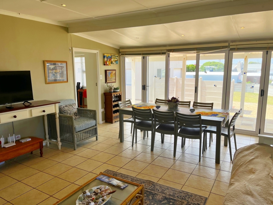 2 Bedroom Property for Sale in Struisbaai Western Cape
